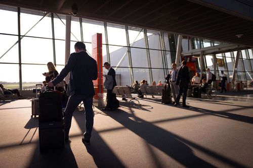 Why eSIMs Are Becoming Travel Agents’ Next Source of Client Comfort